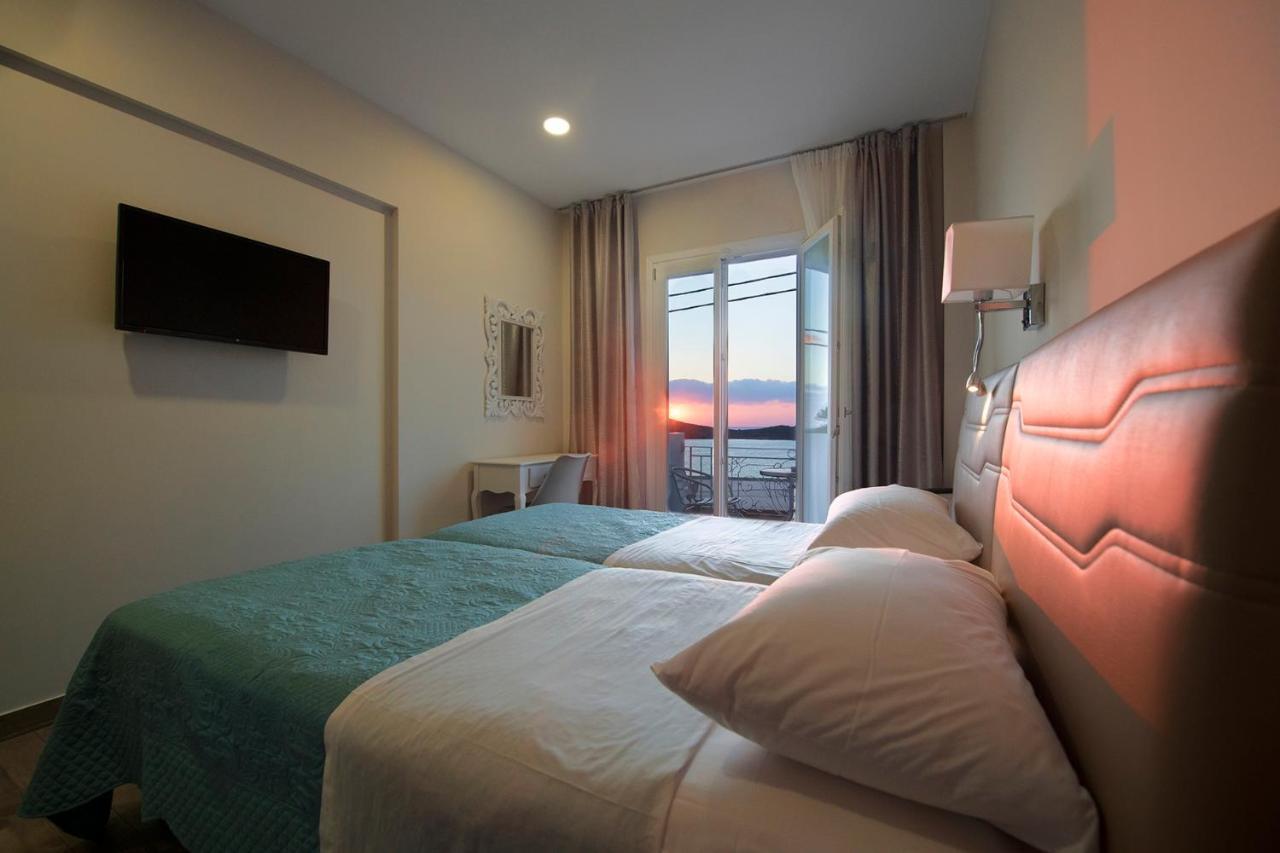 Hyperion Hotel Myrties Zewnętrze zdjęcie