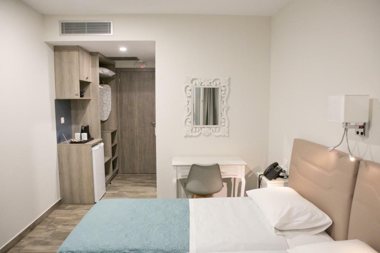 Hyperion Hotel Myrties Zewnętrze zdjęcie